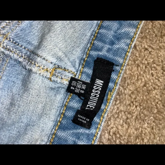 Missguided High waisted distressed boyfriend jeans - Picture 5 of 5